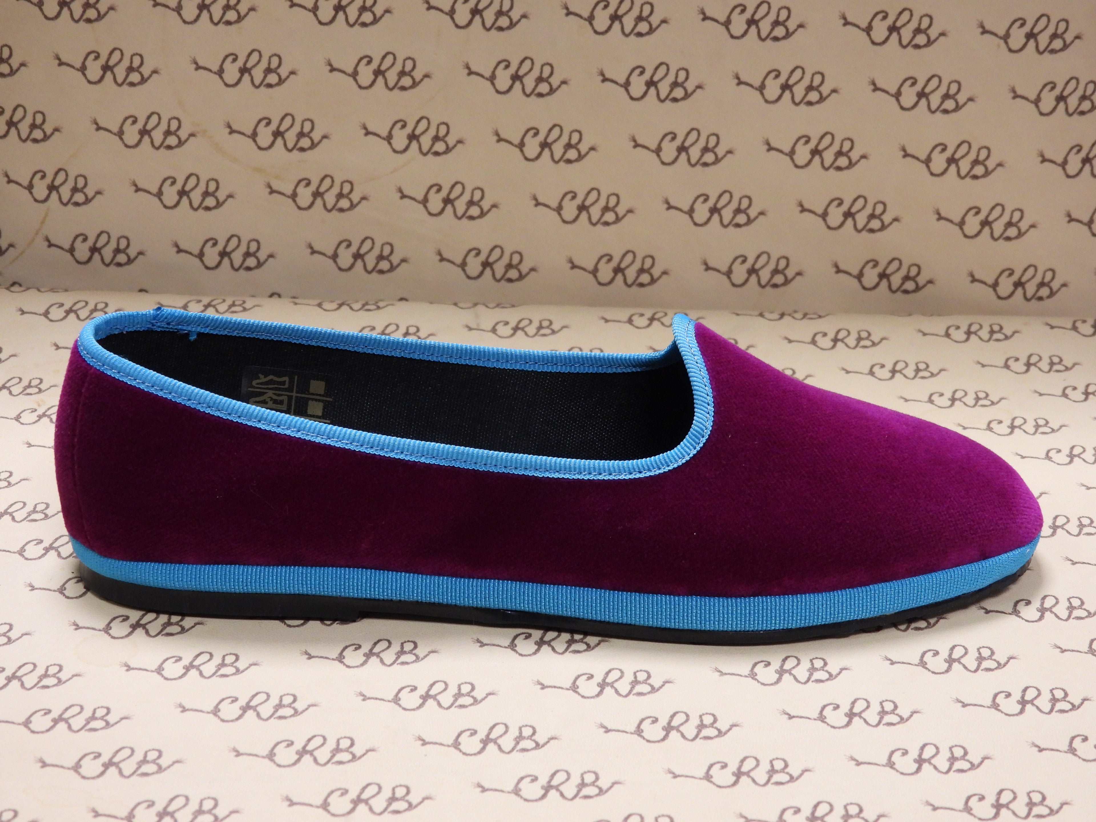 Friulana in velluto cotone fucsia con gros azzurro e fodera nera