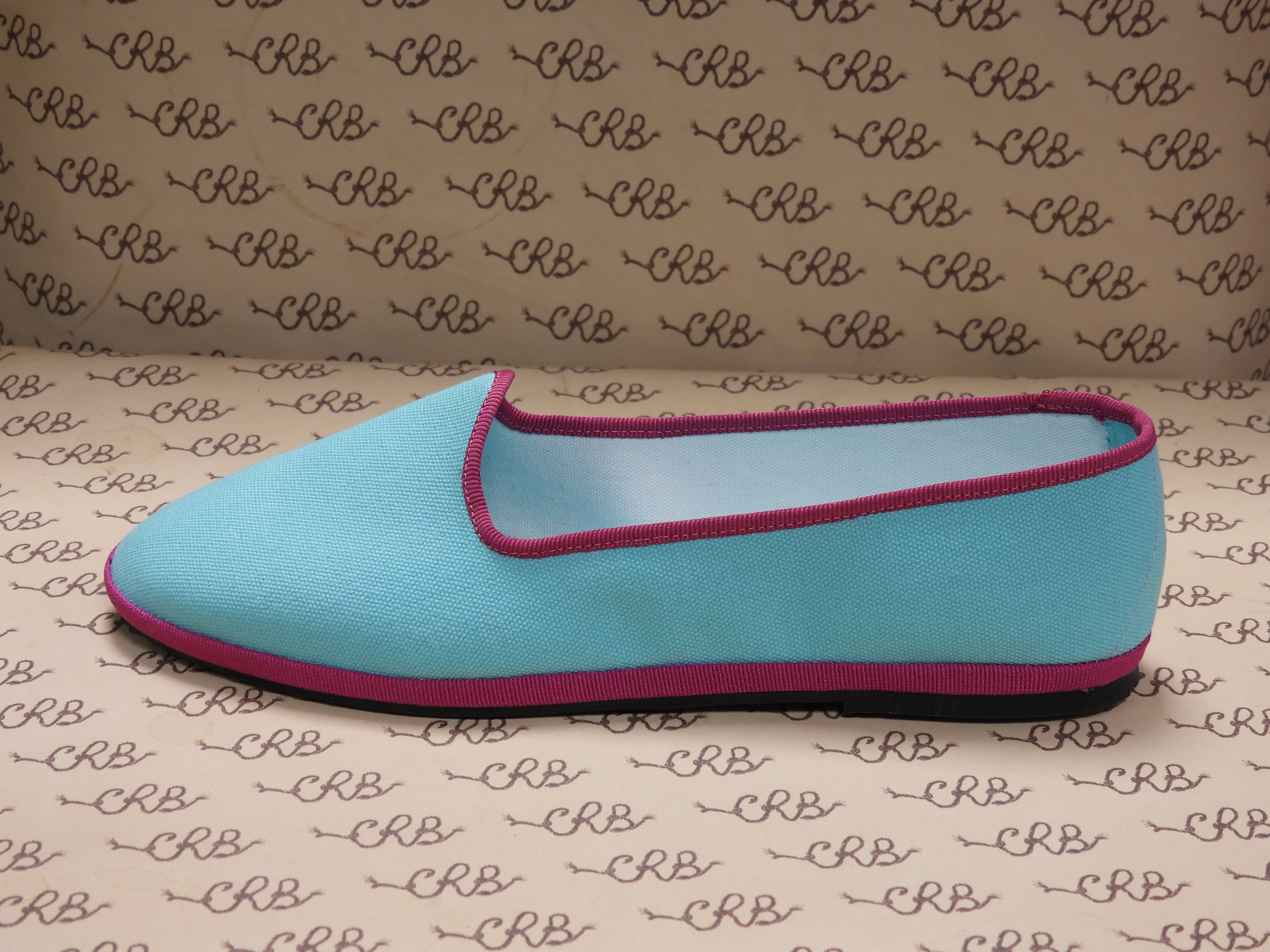Friulana in tessuto olona azzurro con gros fucsia e fodera bianca