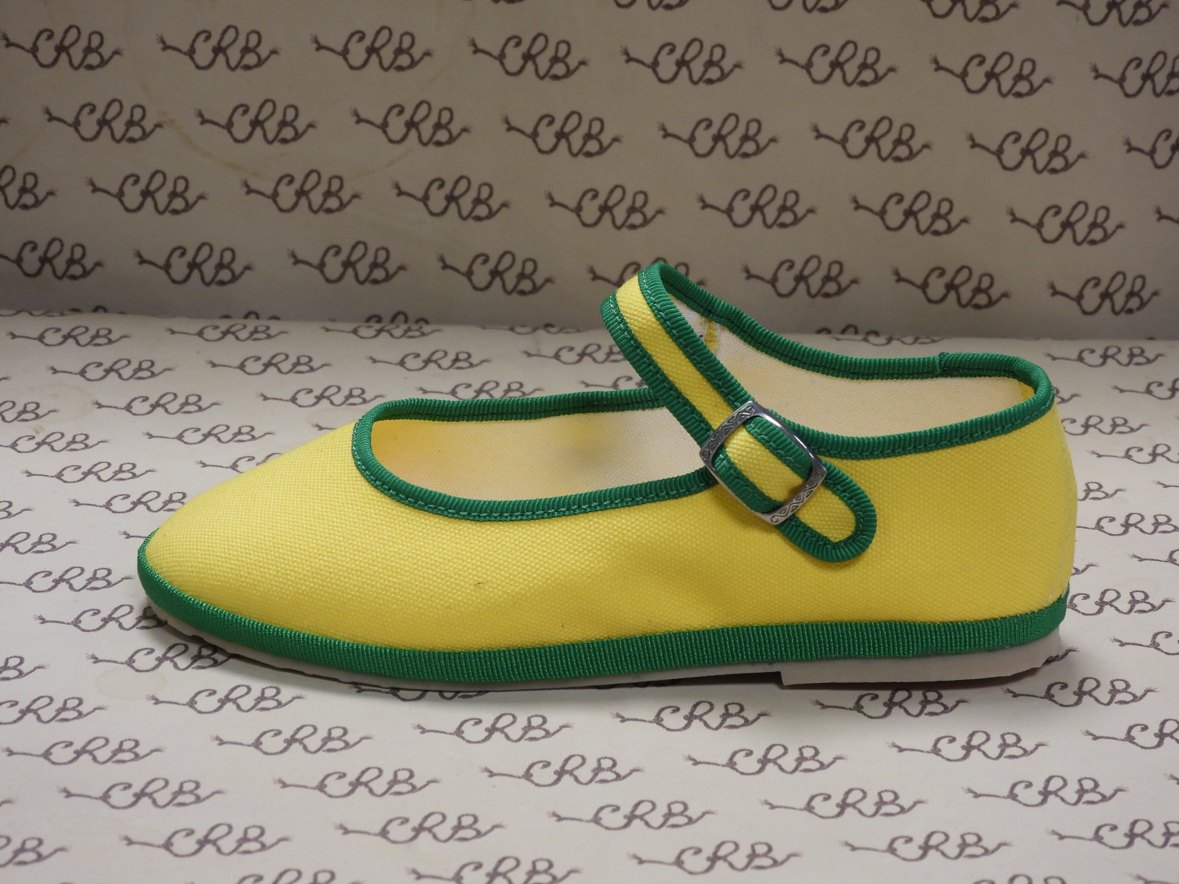 Mary Jane in tessuto olona giallo con gros verde e fodera bianca