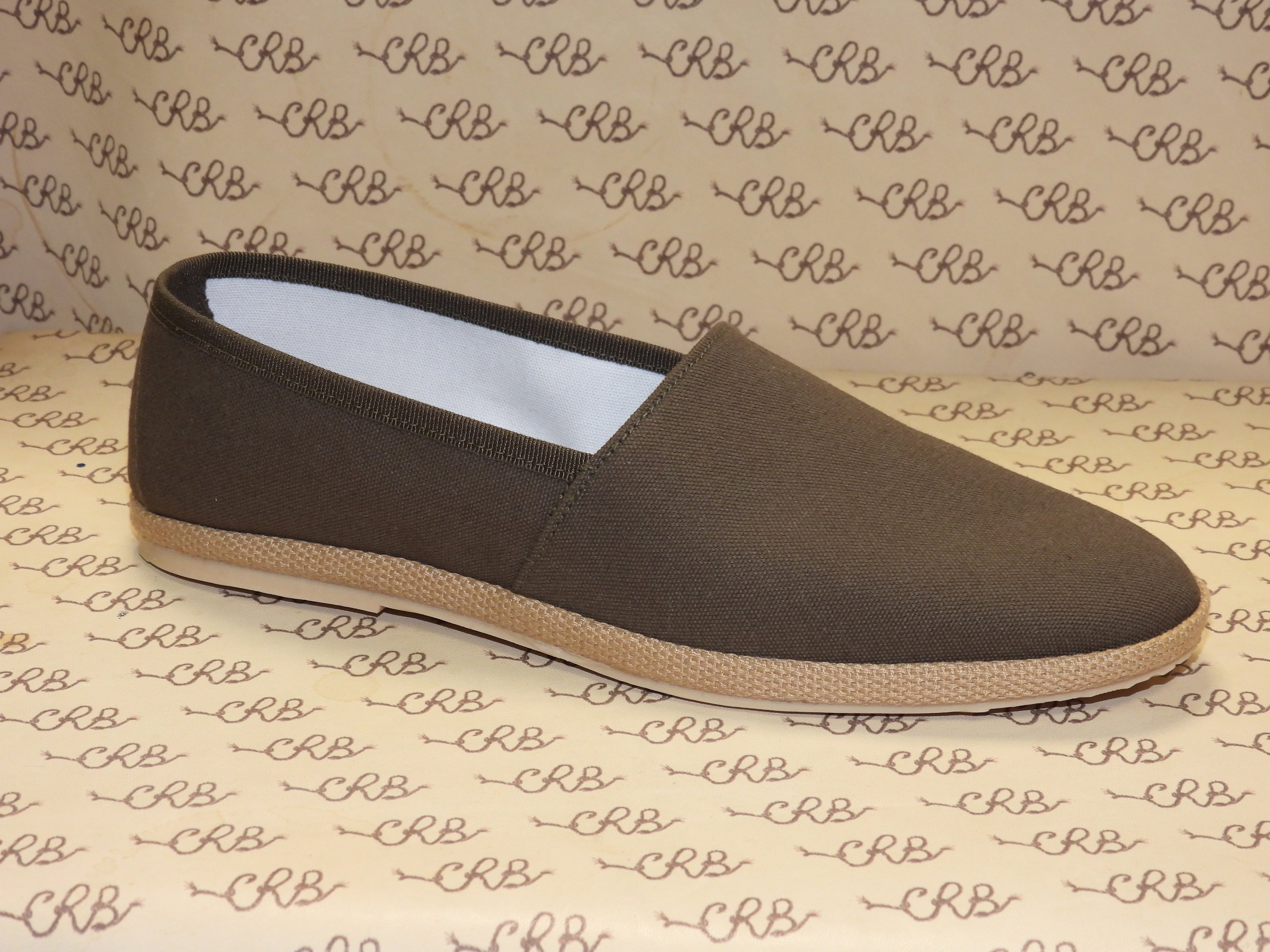 Espadrillas in tessuto olona marrone con fodera bianca